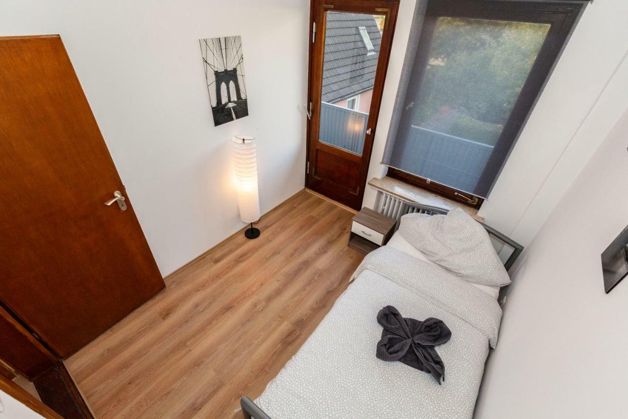 Apartment Avr Hof 7 *