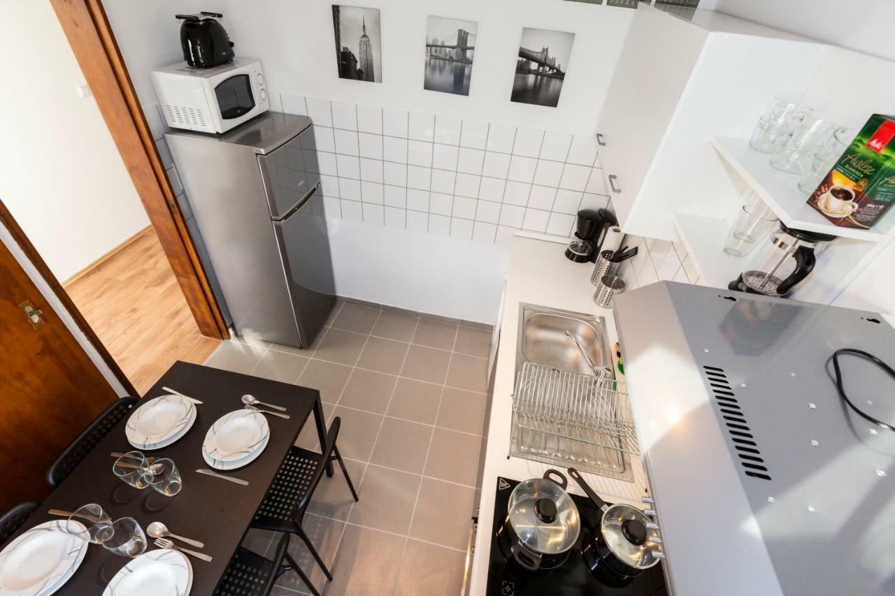 Apartment Avr Hof 7 *