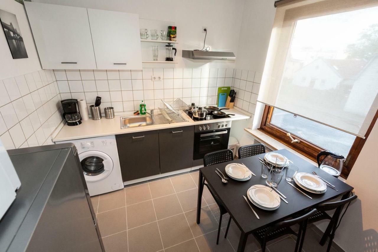 Avr Hof 7 Apartment